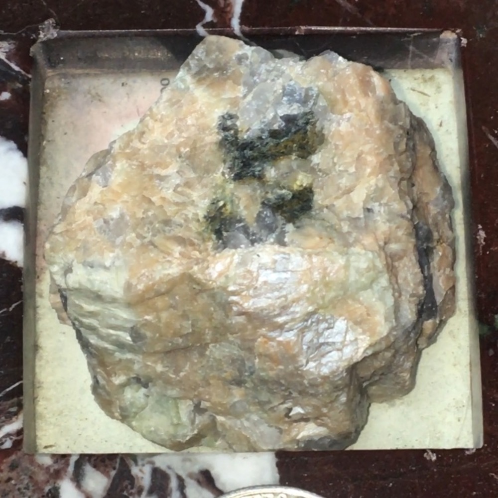 Pink moonstone matrix - Picture 2 of 3